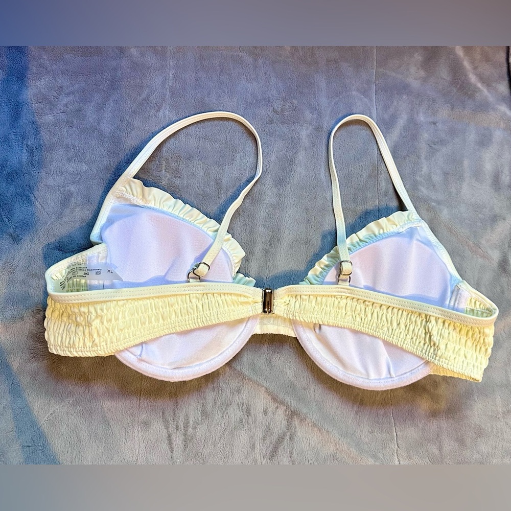 Cream Ruffled Bikini Set - Picture 8 of 11